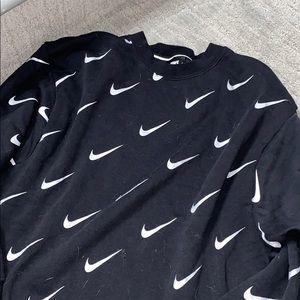 Nike crewneck